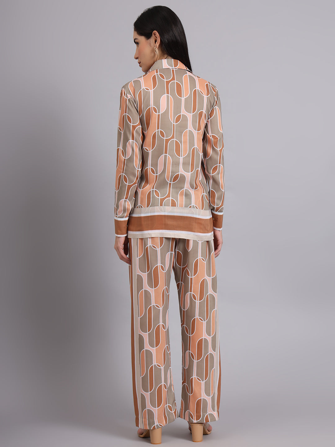 GEOMETRIC BEIGE COORD SET