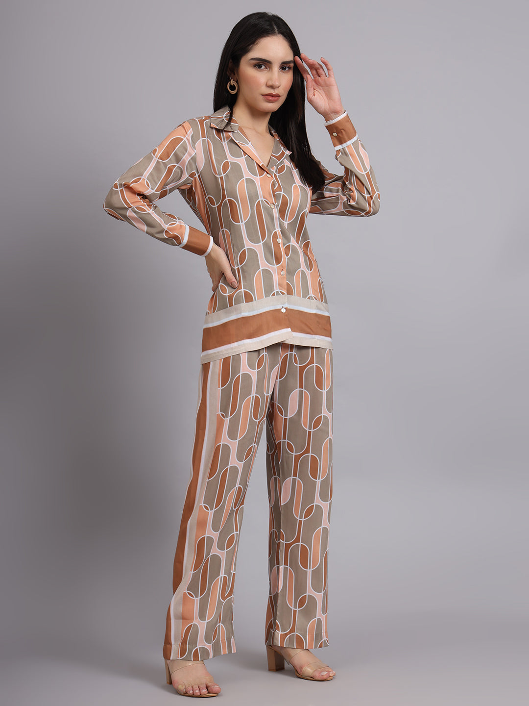 GEOMETRIC BEIGE COORD SET