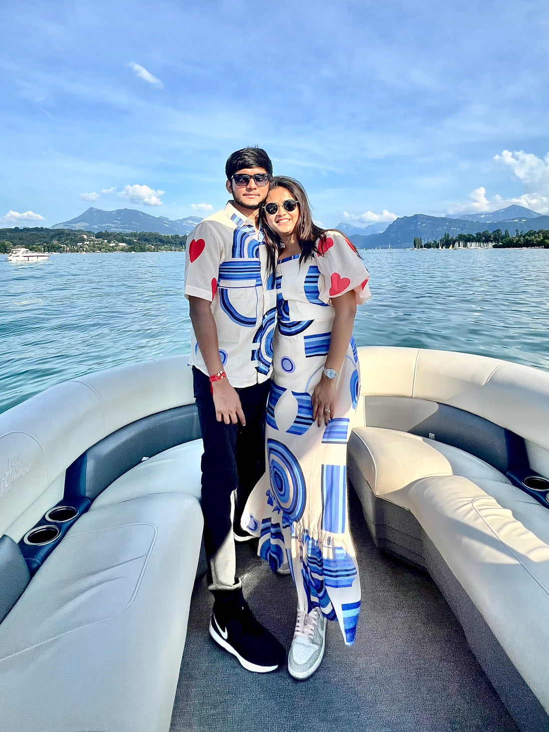 Geometric heart couple set