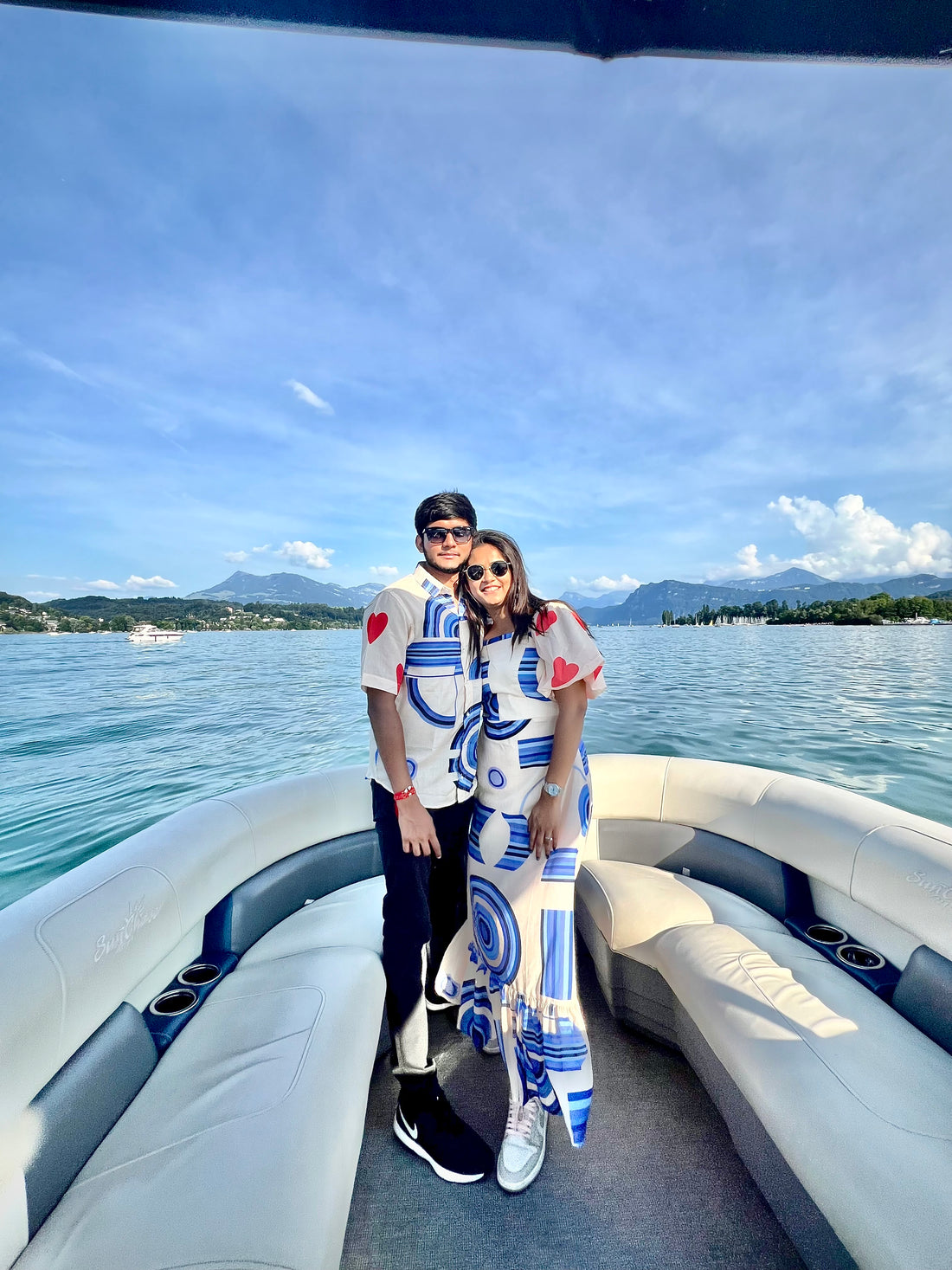 Geometric heart couple set